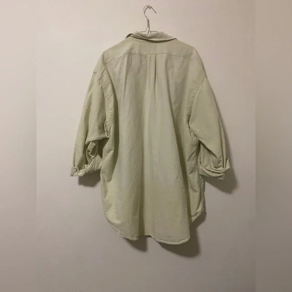 large button up! - Picture 2 of 4